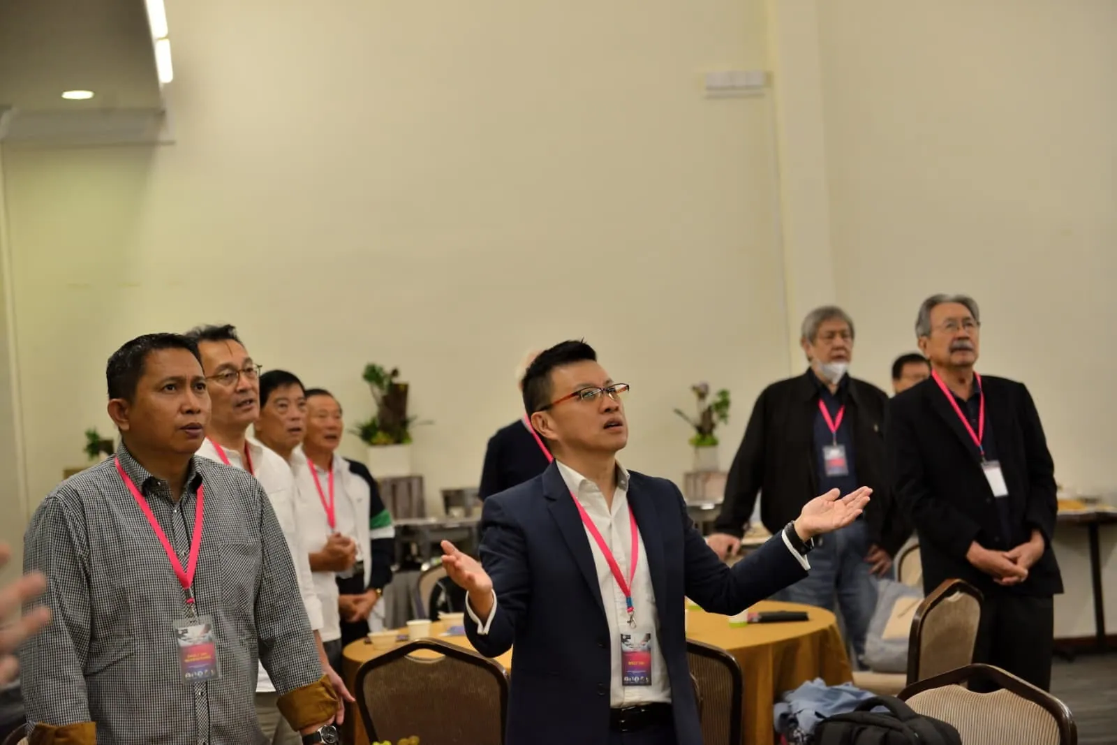 Worship during the gathering