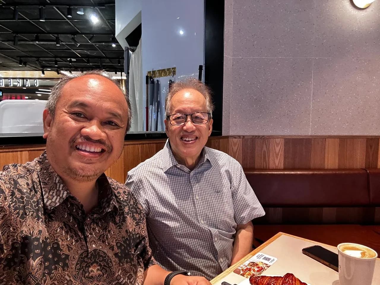 Friendship beyond the meeting